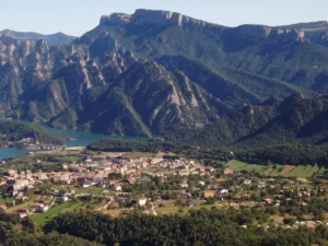 Vista panorámica de Sant Llorenç de Morunys, uno de los pueblos con encanto cerca de Solsona